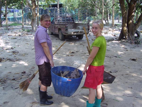 Volunteering Thailand, wildlife rescue centre