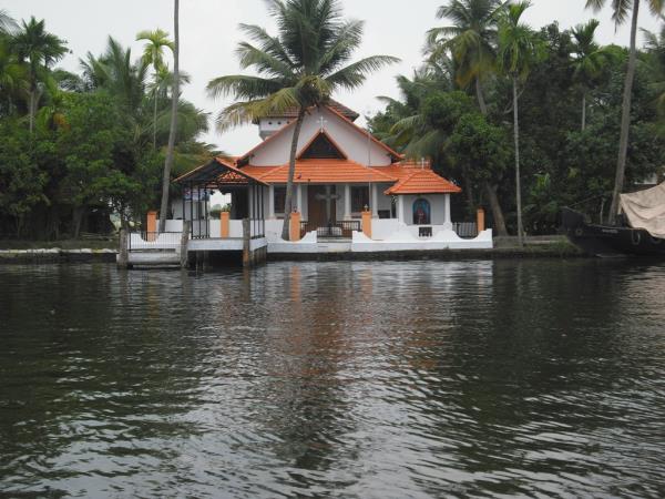 Kerala and Goa holiday, Backwaters & beaches
