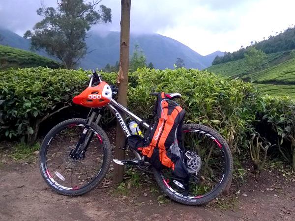 Walking and cycling vacation in Kerala, India