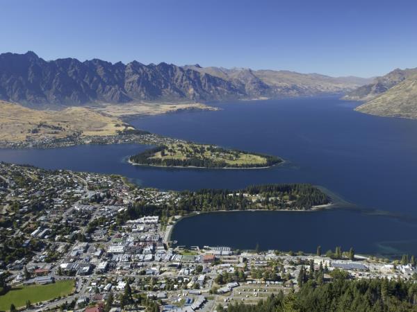 New Zealand vacation, land and sea tour