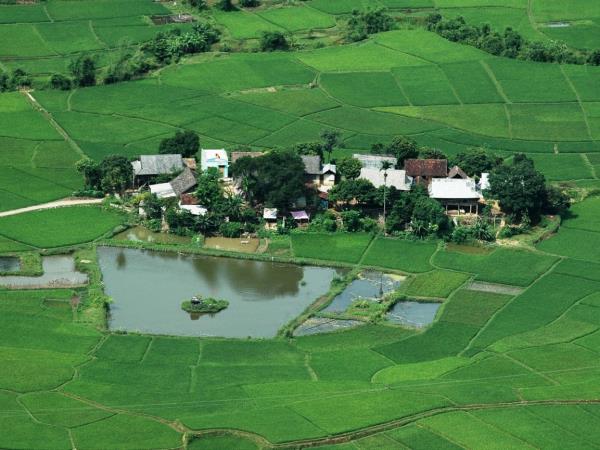 Vietnam hill tribe villages trekking vacation