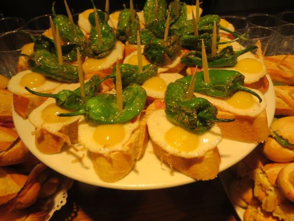 Cycling tour in Catalonia for food lovers, Spain