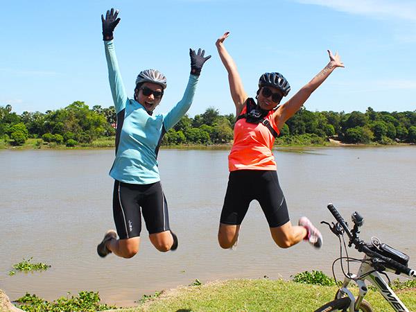 Cambodia cycling vacations