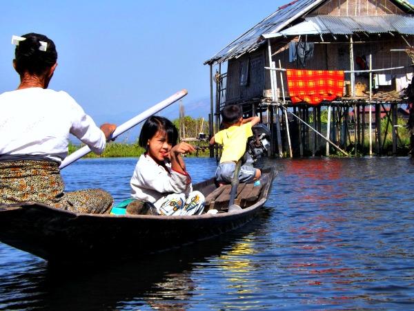 Myanmar tailor made tour, tea, temples & trails