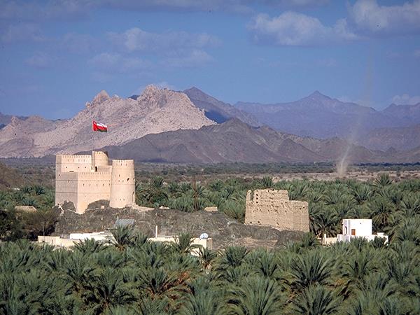 Oman vacation on a shoestring