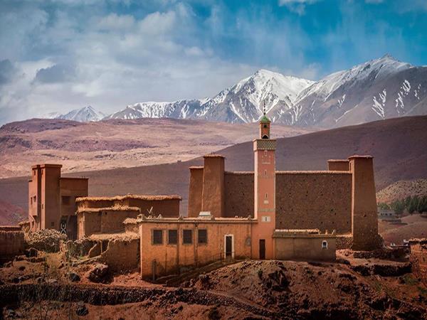 Morocco holiday, deserts and valleys
