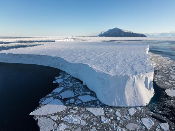 Antarctica semi-circumnavigation cruise