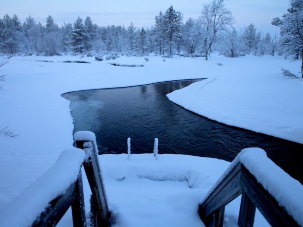 Northern Lights activity vacation, Finnish Lapland