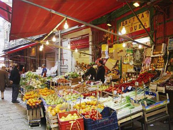 Sicily food vacation in Italy