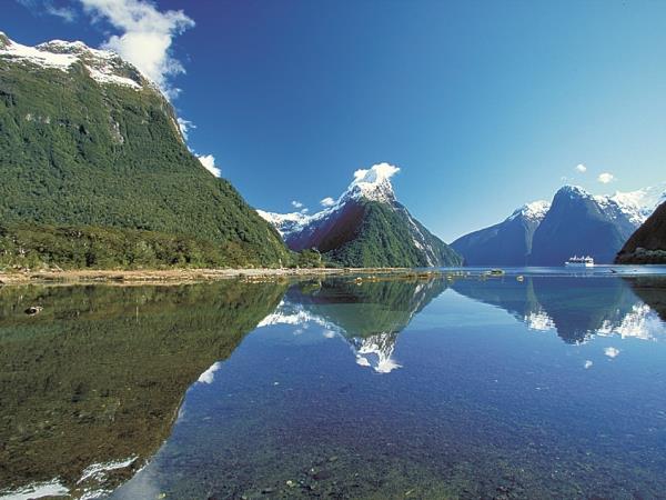 New Zealand small group tour, 23 days