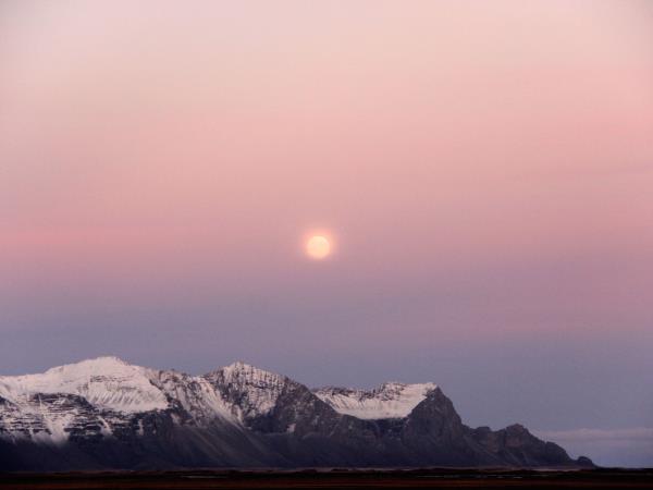 Iceland northern lights and snowshoeing vacation