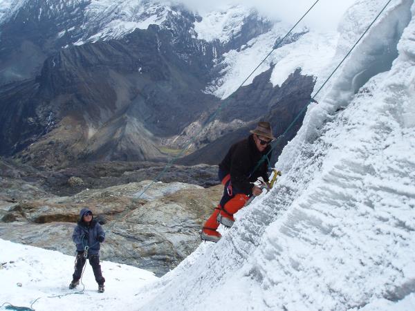 Mountaineering Courses in Peru