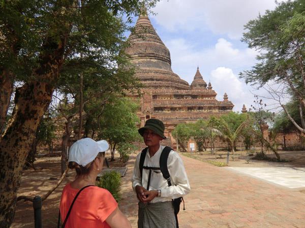 Myanmar tailor made tour, tea, temples & trails