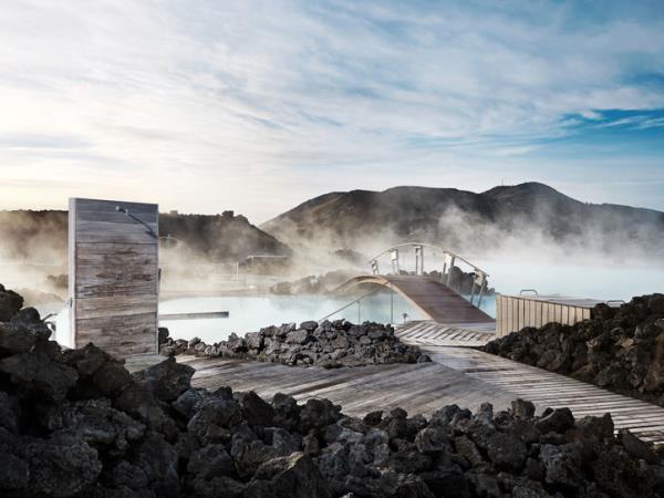 Iceland new year vacation, Northern Lights explorer
