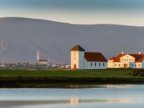 Iceland new year vacation, Northern Lights explorer