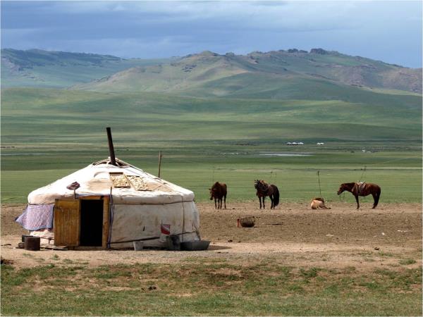 Mongolia adventure vacation, off the beaten track