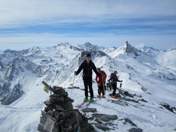 Ski touring vacation in the French Alps