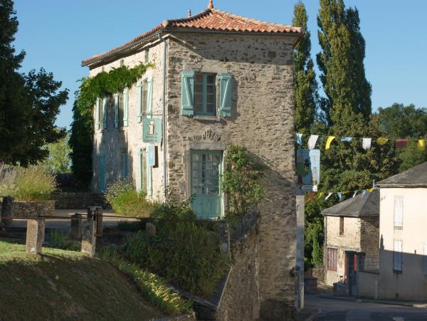 France self guided challenging cycling vacation