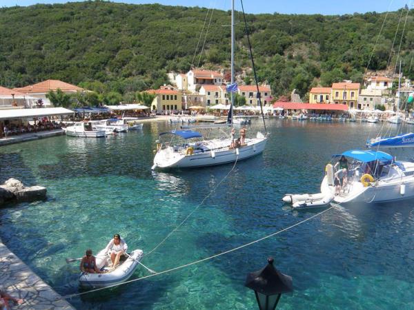 Kefalonia, Lefkada & Ithaki hiking vacation