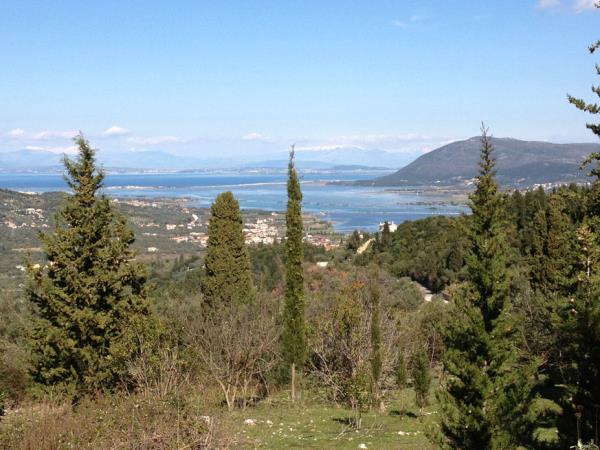 Kefalonia, Lefkada & Ithaki hiking vacation