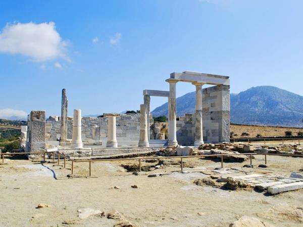 Cyclades walking & island hopping holiday, Greece