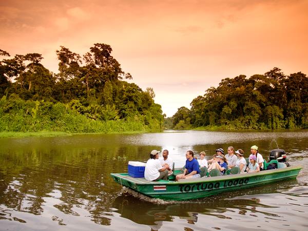 Costa Rica bespoke vacation, wildlife and volcanoes