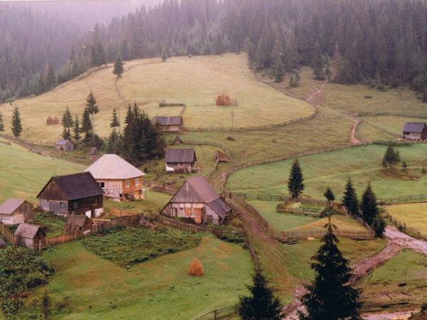 Romania hiking vacation
