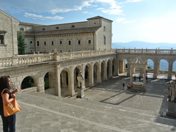 Italy tailor made cultural vacation, Lazio
