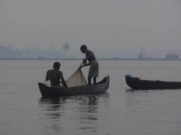 Backwaters of Kerala, spice gardens & beach vacation