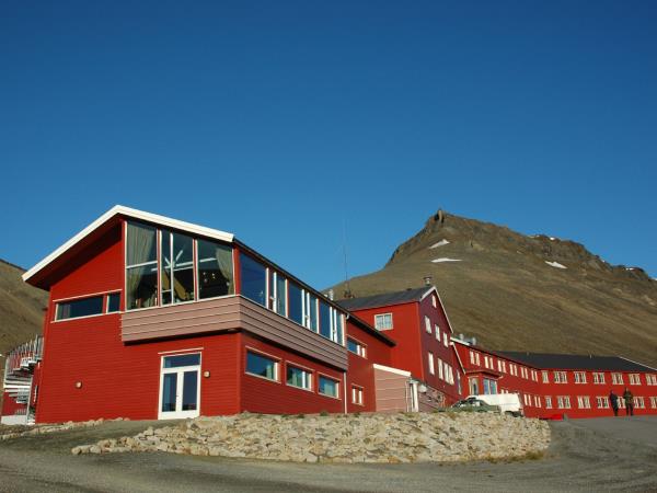 Spitsbergen summer holiday, glaciers of Isfjorden