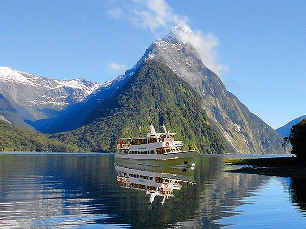New Zealand small group tour, 16 days