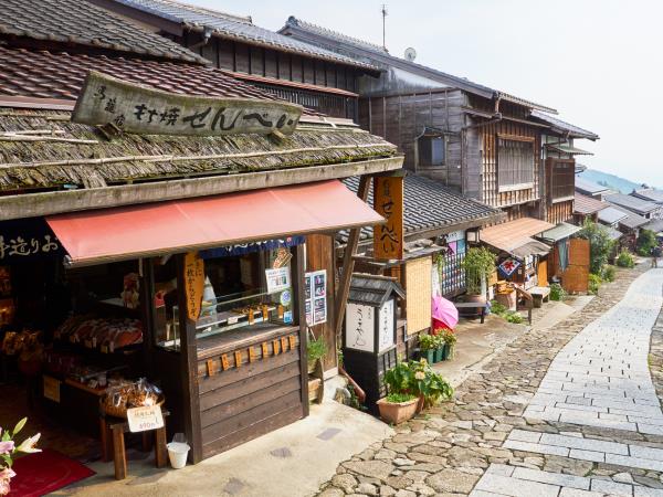 Nakasendo Trail walking tour, Japan