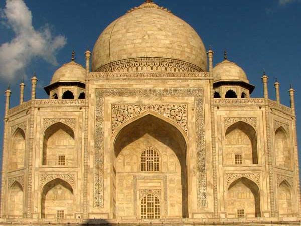India tour, Taj, tigers and Ganges vacation