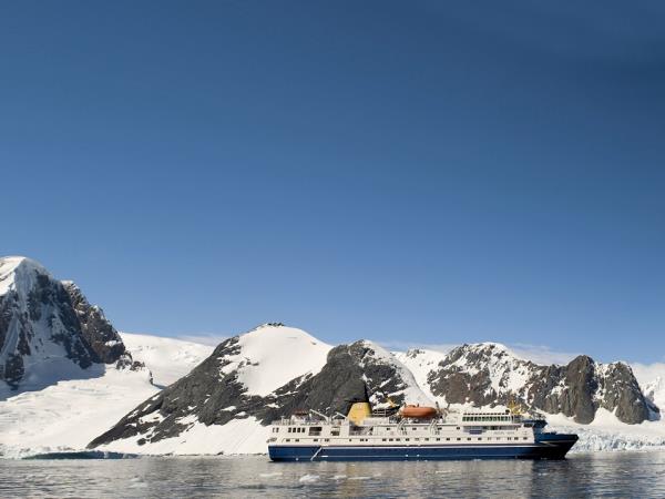Antarctic expedition cruise, fly the Drake passage