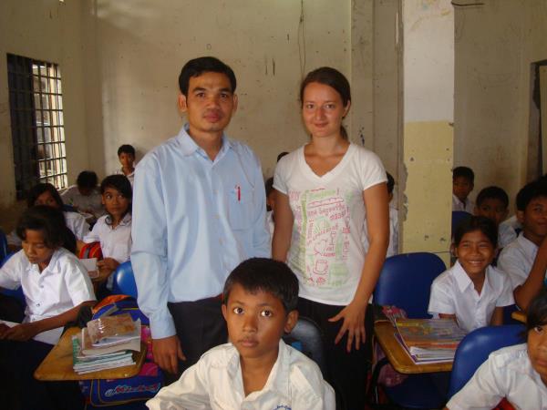 Cambodia community volunteering
