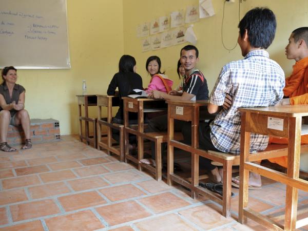 Cambodia community volunteering