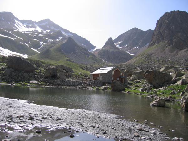 Walking vacations in the French Alps