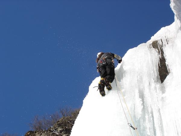 Ice Climbing vacation in the French Alps