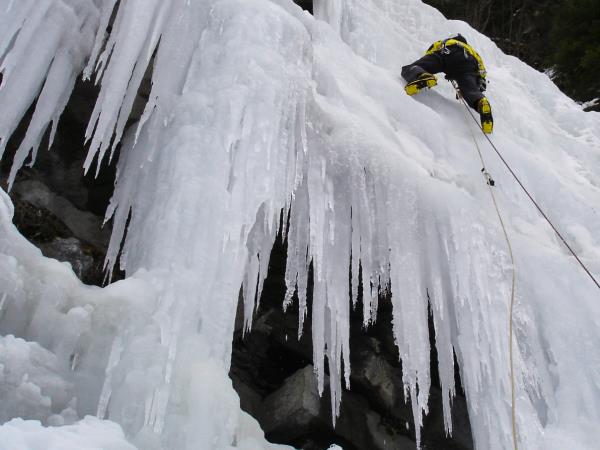 Ice Climbing vacation in the French Alps