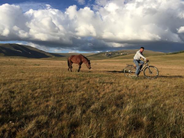 Mountain biking vacation in Mongolia