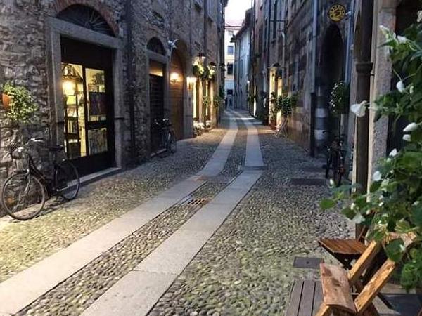 Cultural tour of Italy, Verona to Milan