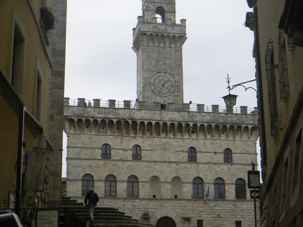 Tuscany hiking vacation, Italy