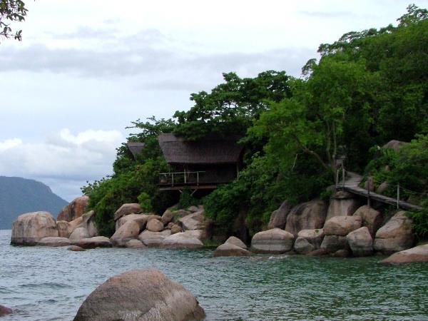 Malawi safari and beach vacation