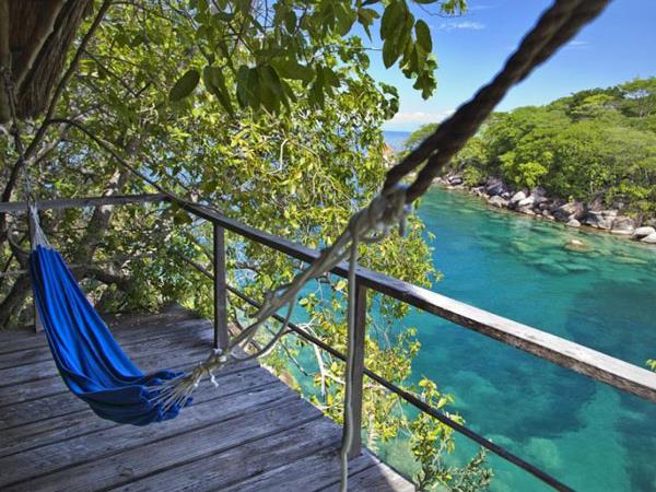 Malawi safari and beach vacation