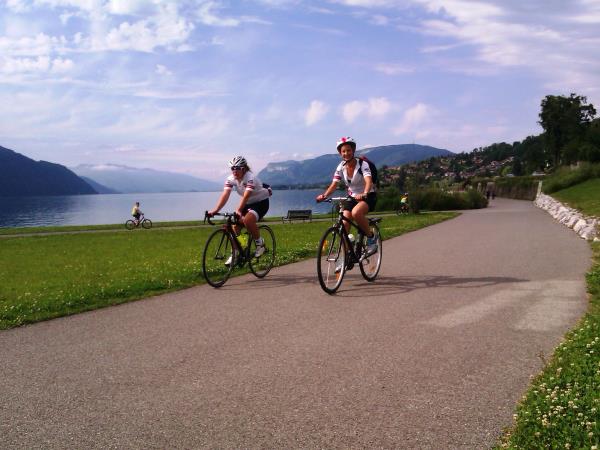 Geneva to Annecy cycling vacation in the French Alps