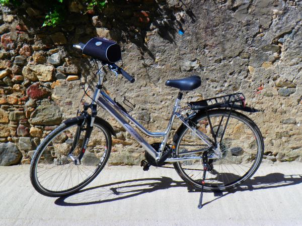 Budget biking vacation in Spain