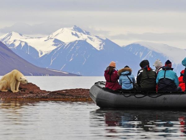 Svarlbard luxury cruise in the Arctic 