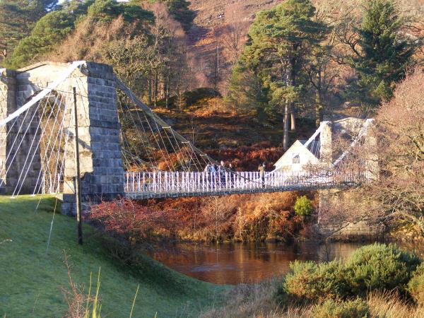 Great Glen Wayhiking vacation in Scotland