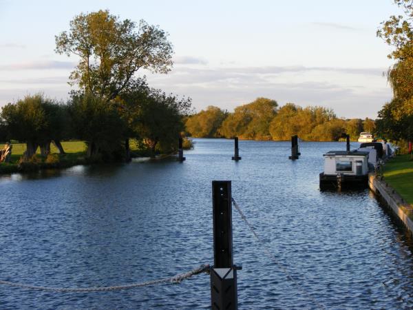 The Thames Path Source to Oxford walk, England