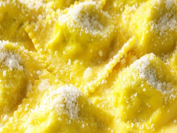 Parma tour, food and culture vacation in Italy